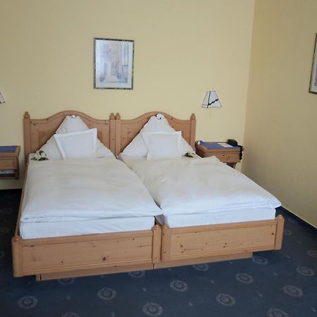 Hotel Alpha Хановер Екстериор снимка