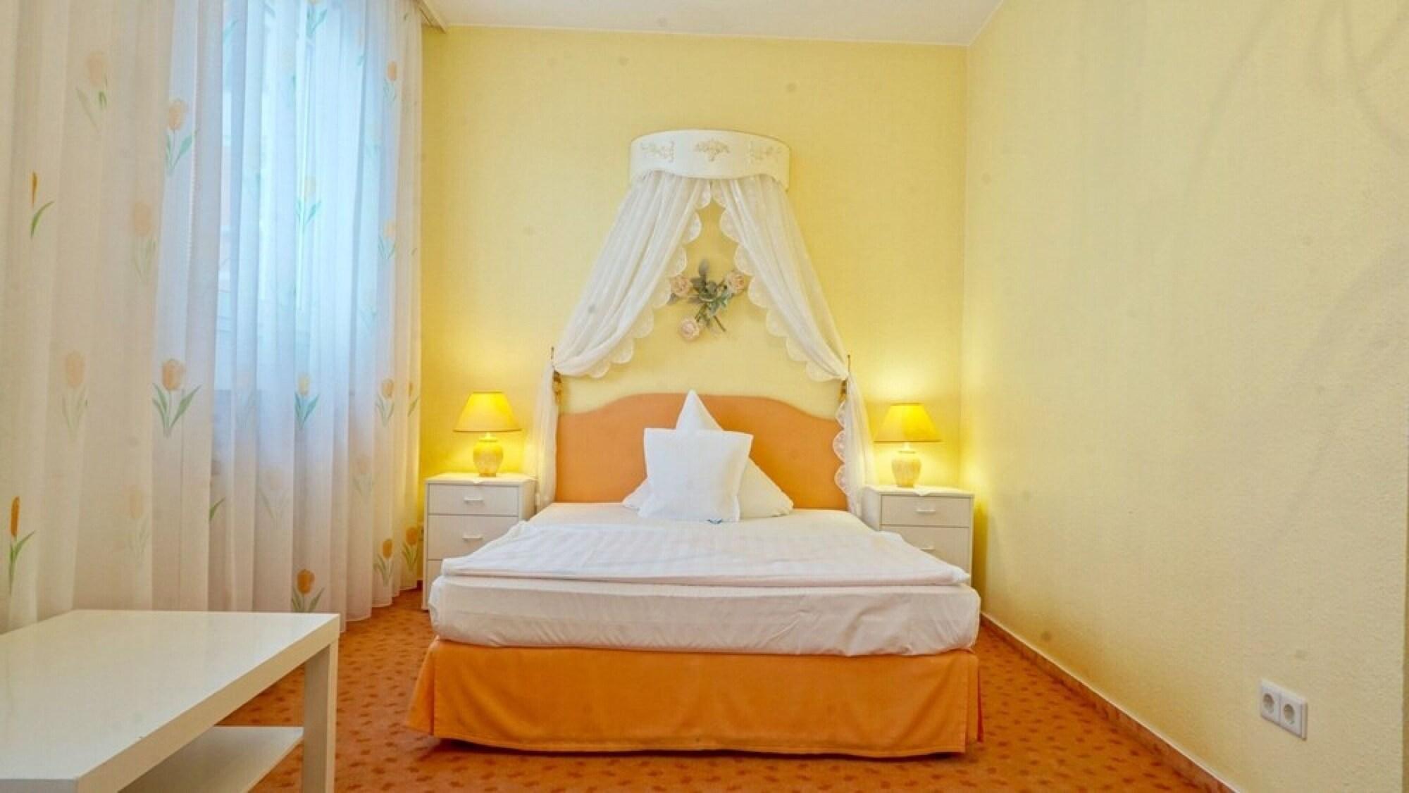 Hotel Alpha Хановер Екстериор снимка