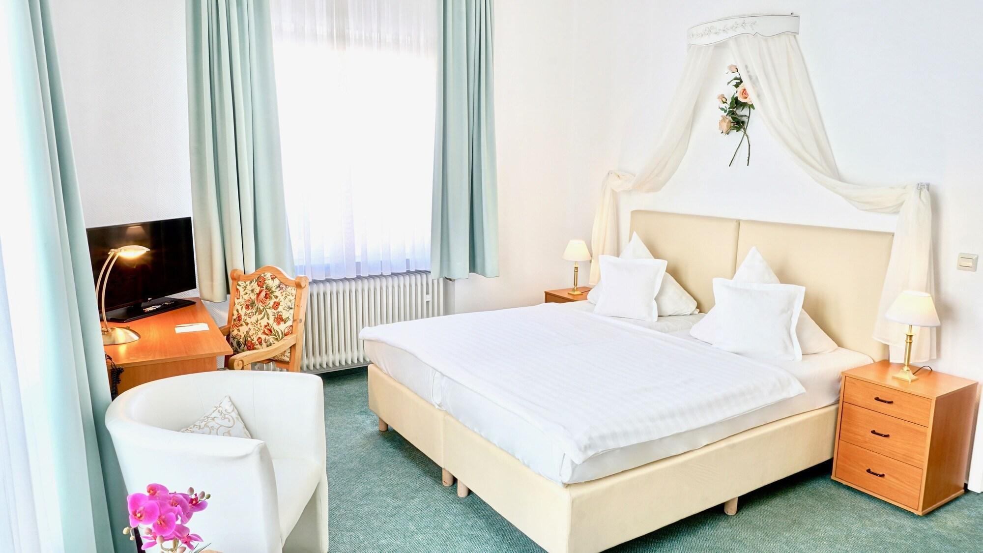 Hotel Alpha Хановер Екстериор снимка