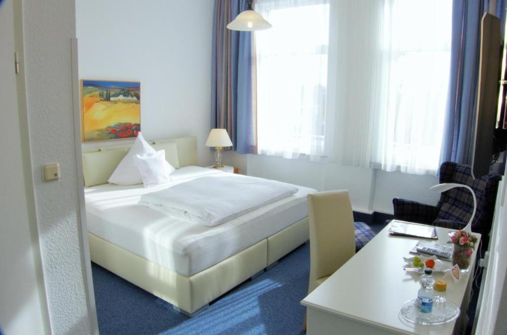 Hotel Alpha Хановер Екстериор снимка