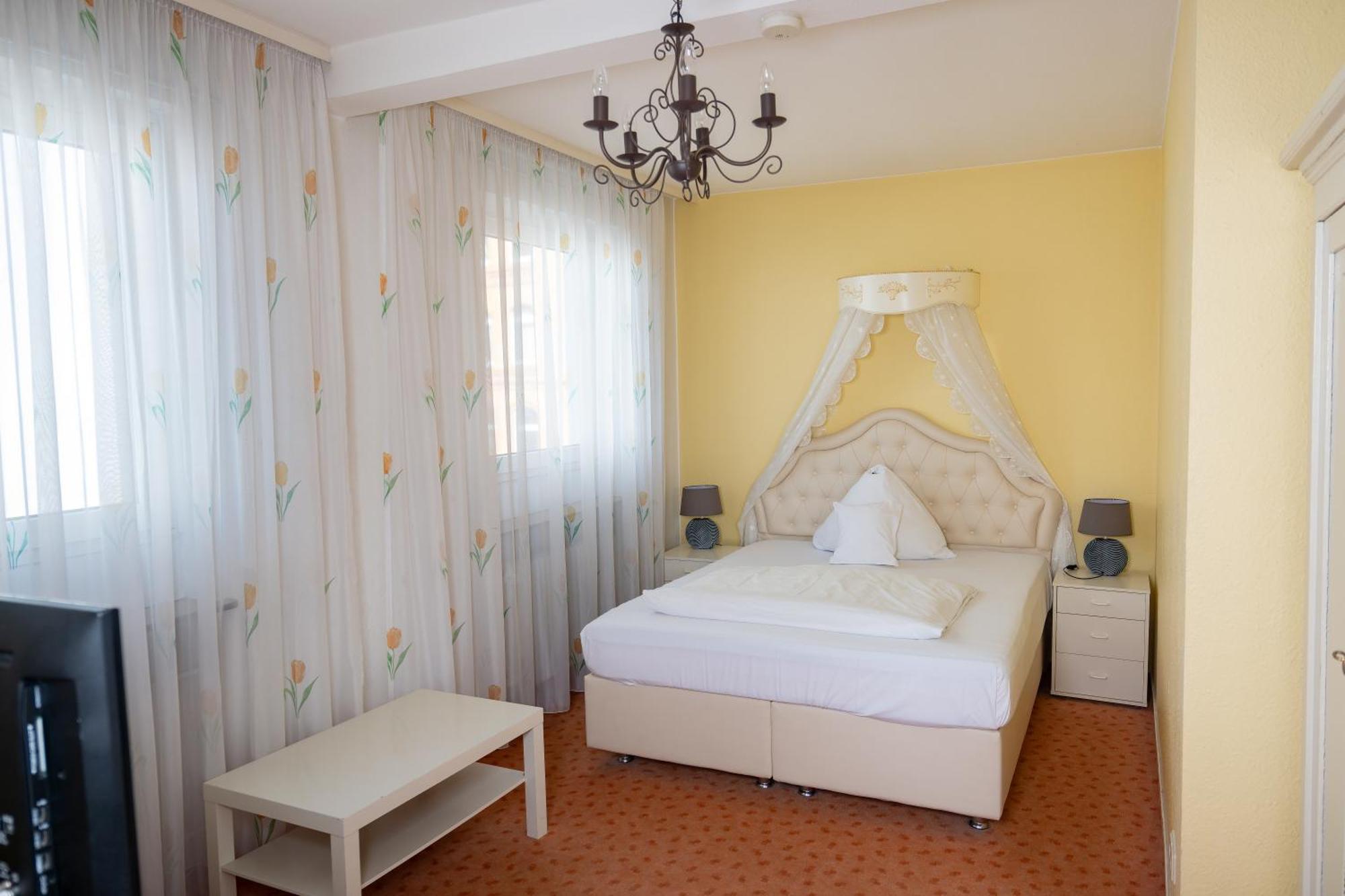 Hotel Alpha Хановер Екстериор снимка