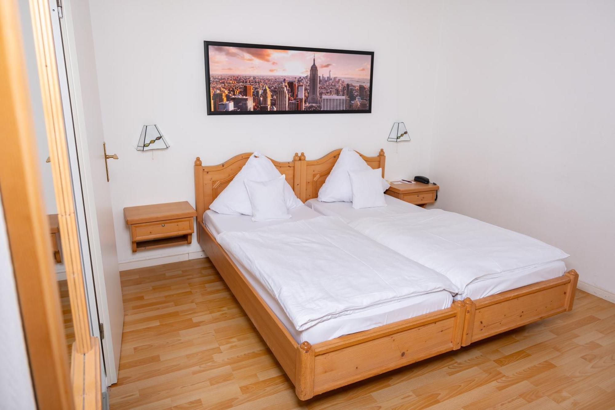 Hotel Alpha Хановер Екстериор снимка